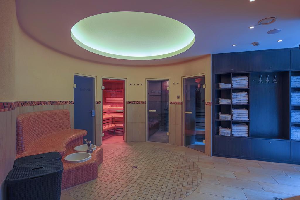 Hotel-Restaurant Kunz Pirmasens Exteriör bild