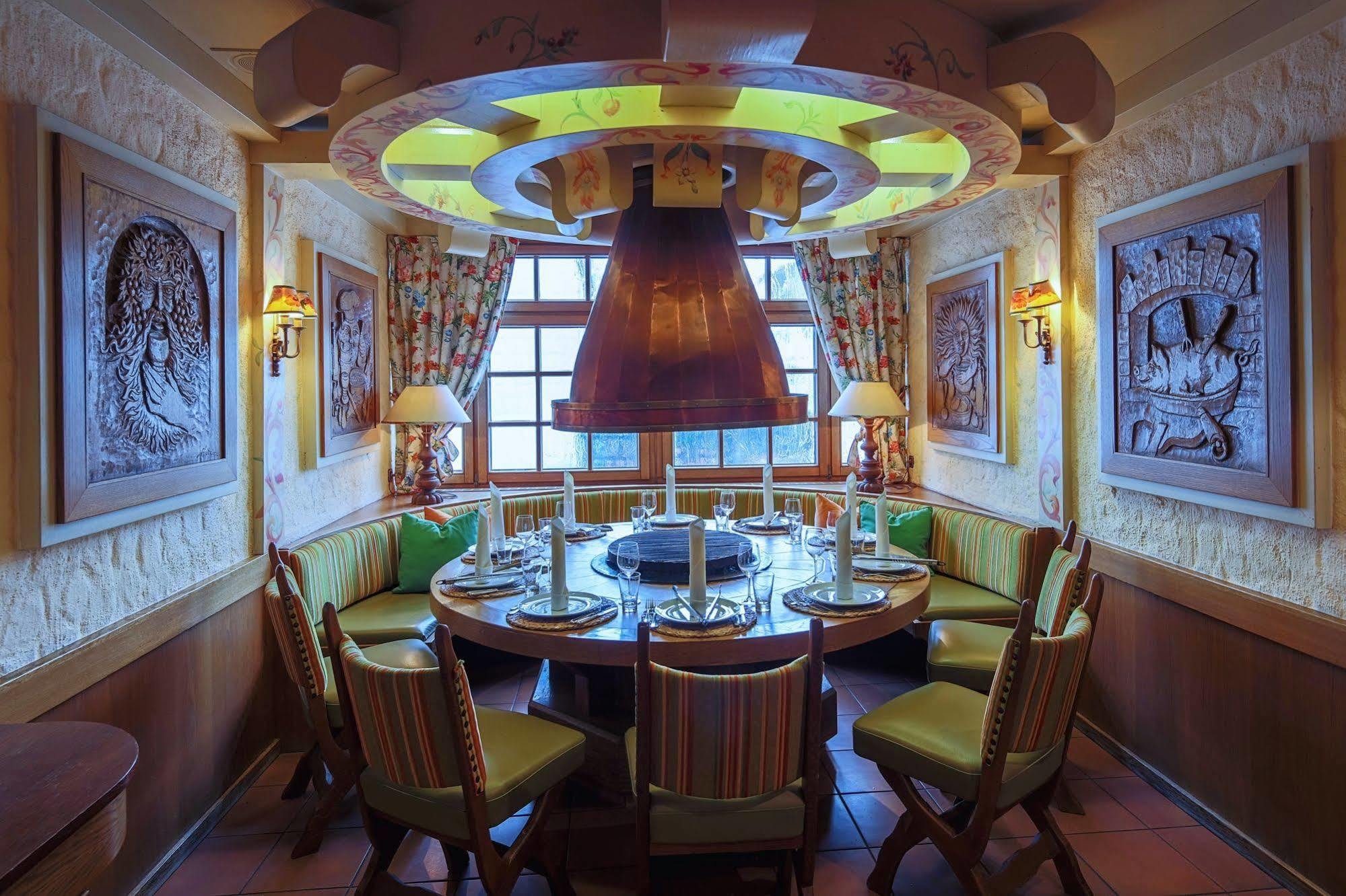 Hotel-Restaurant Kunz Pirmasens Exteriör bild