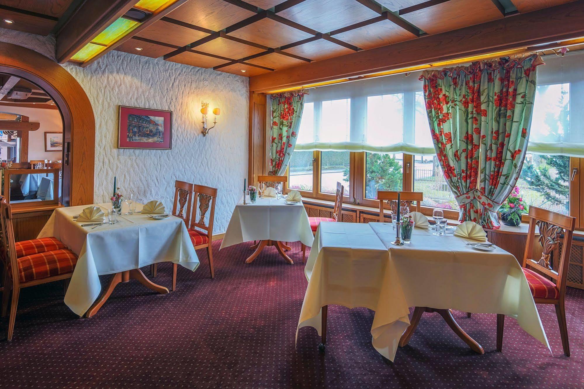 Hotel-Restaurant Kunz Pirmasens Exteriör bild