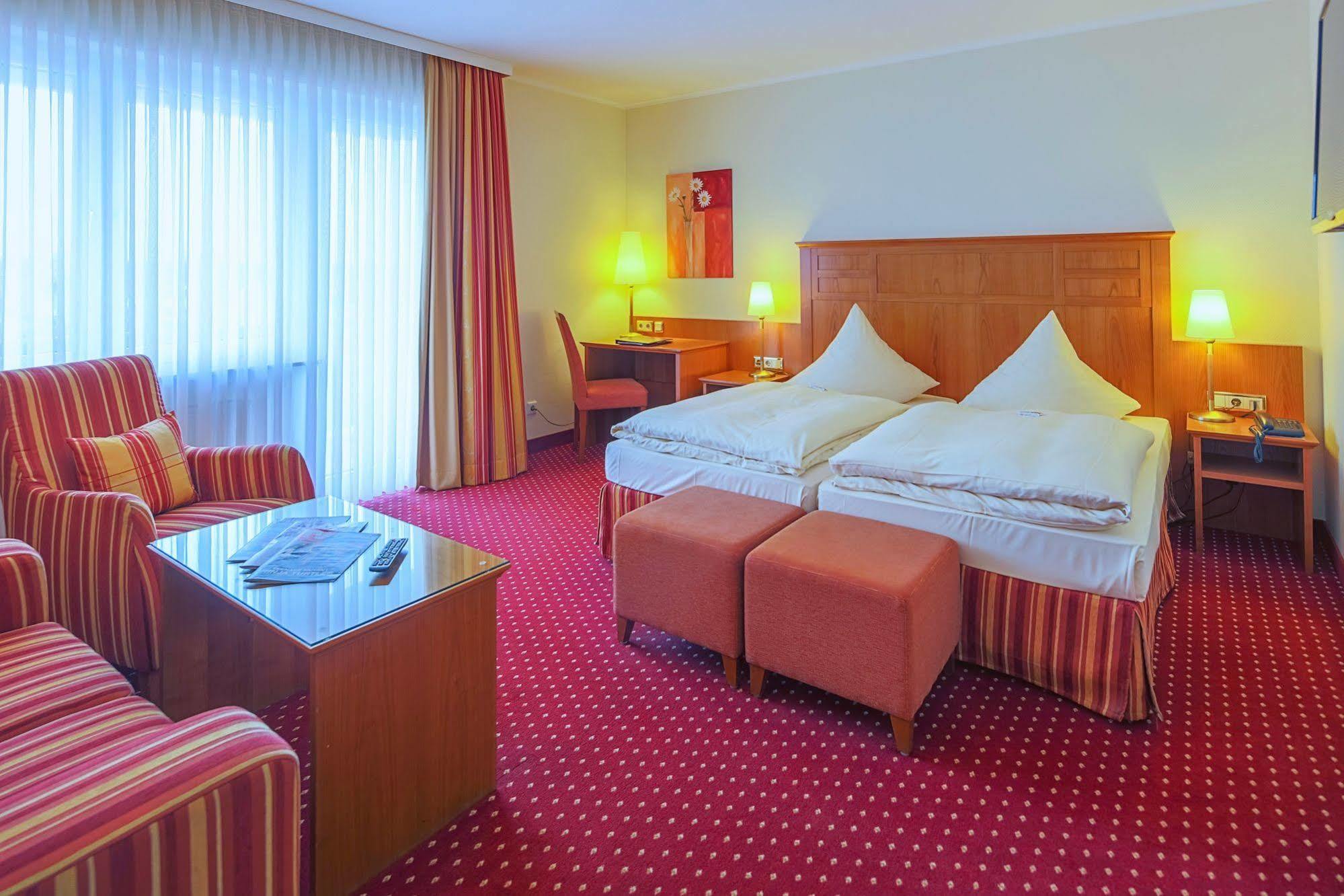 Hotel-Restaurant Kunz Pirmasens Exteriör bild