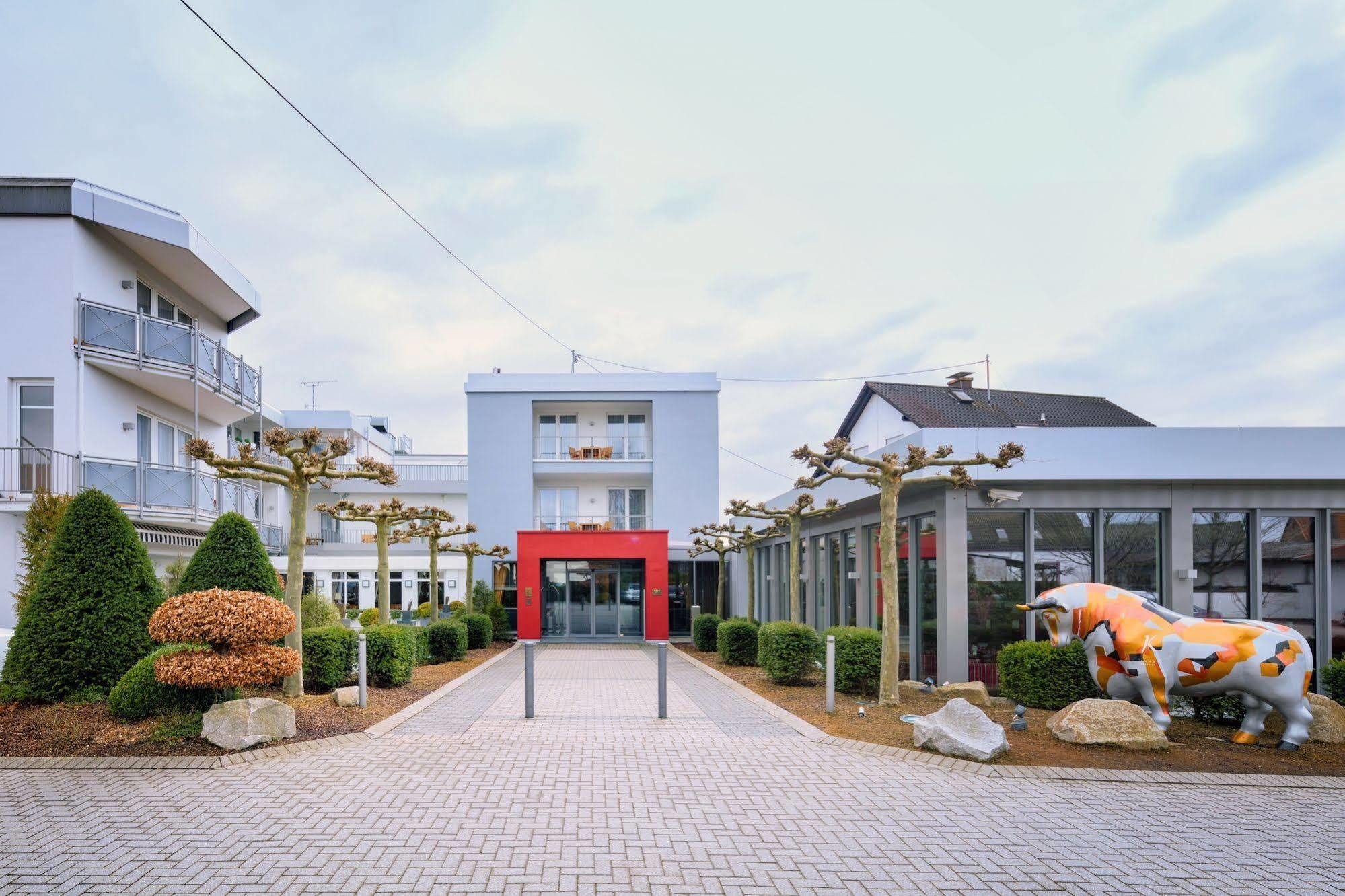 Hotel-Restaurant Kunz Pirmasens Exteriör bild